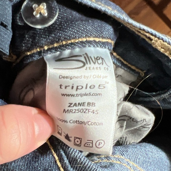 Girls Dark wash Silver jeans size 12 - Picture 3 of 4